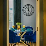 Apartment Free Parking New Gem With Garden