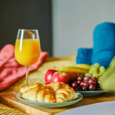 Free Parking New Gem With Garden