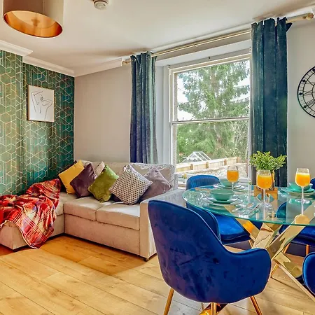 Apartment Free Parking New Gem With Garden