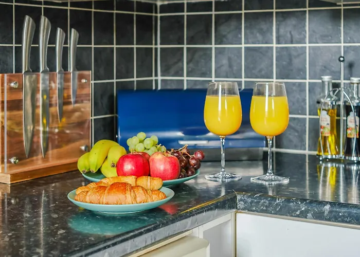 Free Parking New Gem With Garden Bristol