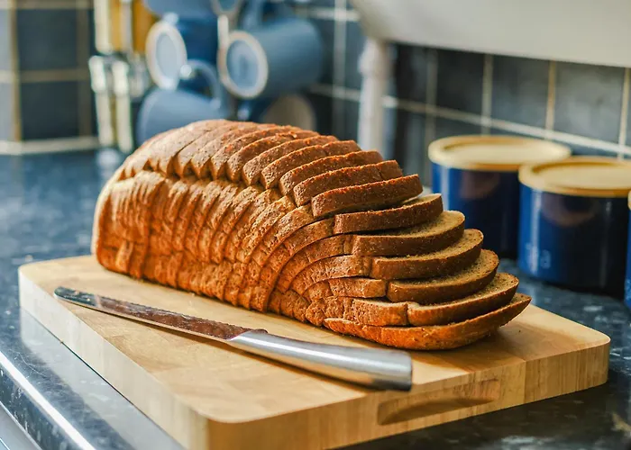 Free Parking New Gem With Garden Appartement *