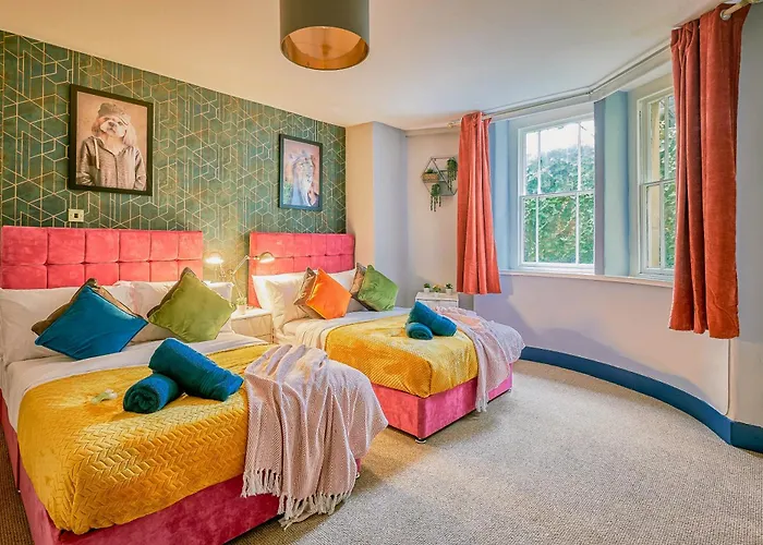 Free Parking New Gem With Garden Appartement